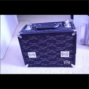 Makeup case